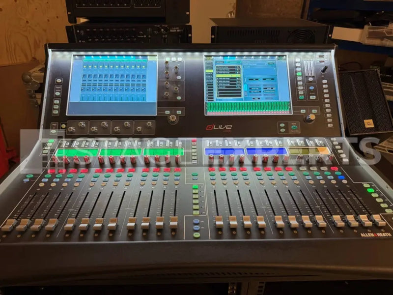 Allen & Heath dLive C3500 + DM0, DX32, DX168 Flipcase