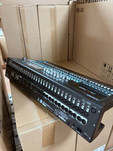 Load image into Gallery viewer, Allen &amp; Heath QU‑32 Digital Mixing Console – 32‑channel
