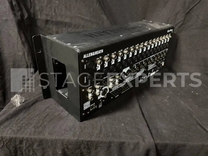 Allen & Heath Qu-Pac + 2x AB168 Digital Mixing Package Bundle