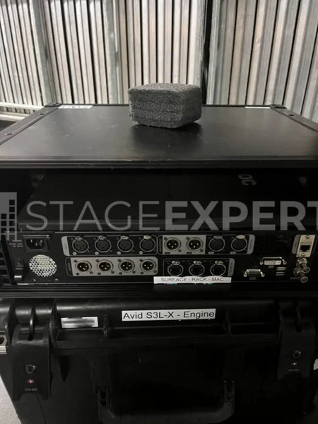 Avid VENUE S3L‑X System with E3 Engine & 2x Stage 16