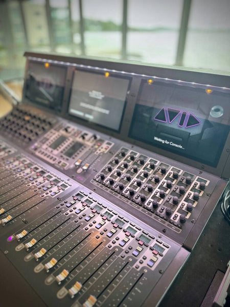 Avid VENUE S6L‑24D + E6L‑144 & Stage 64 FOH Package
