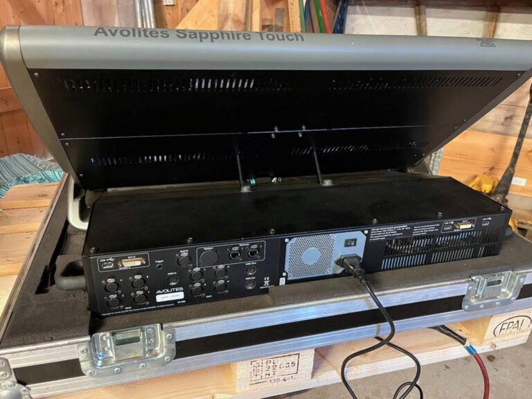 Avolites Sapphire Touch Lighting Console – v18.0