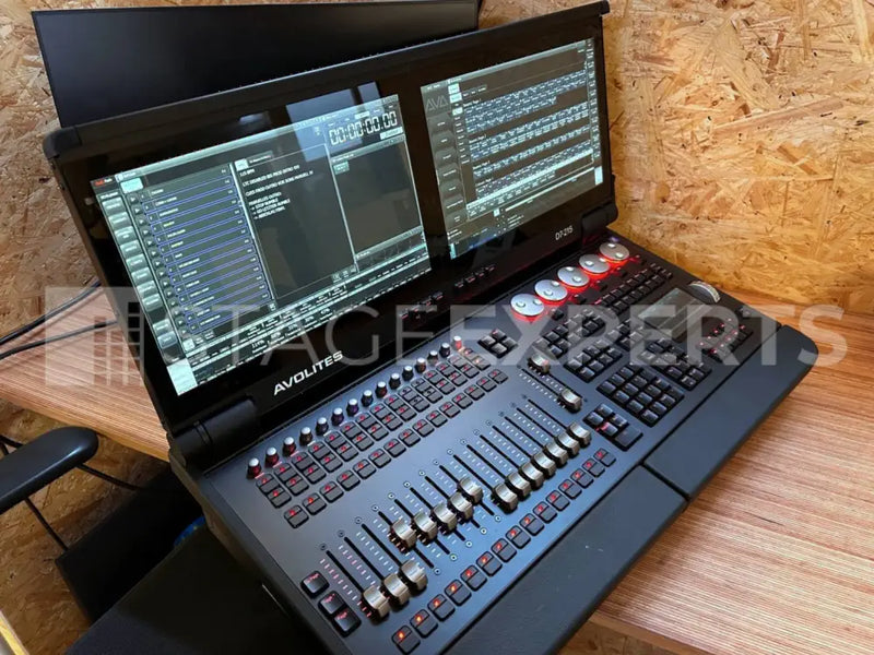 Avolites D7-215 Lighting Console with Peli Air 1615 Case