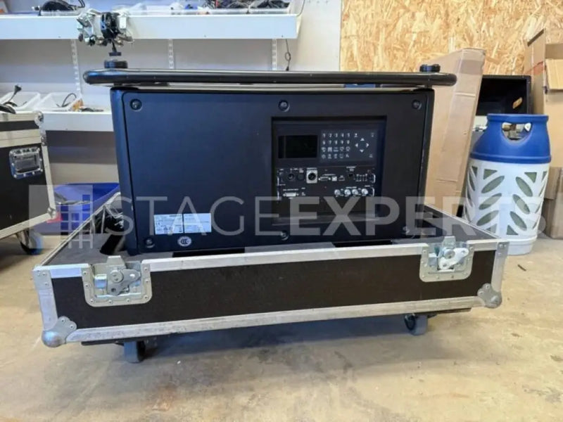 Barco HDX‑W20 FLEX Projector with Flightcase – Stage Experts