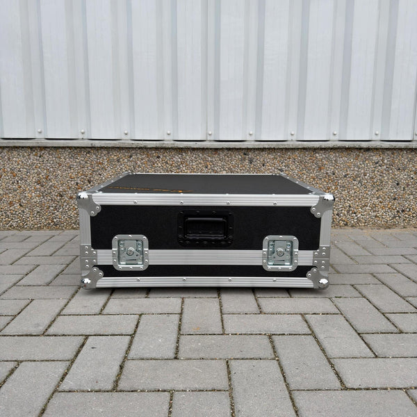 Behringer X32 Compact Digital Mixing Console with Flightcase