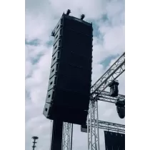 Bose ShowMatch Line Array System for Touring and Install