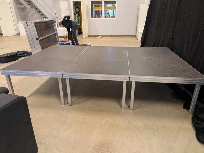 Ultralite Stage Platform 24 m² – 12 Decks, 0.6 m Legs