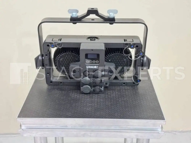Chauvet STRIKE Array 2 IP65 LED Blinder – Stage & Film