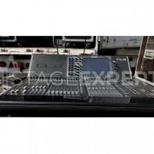 Yamaha CL3 Digital Mixing Console (without RIO) | Pro Audio