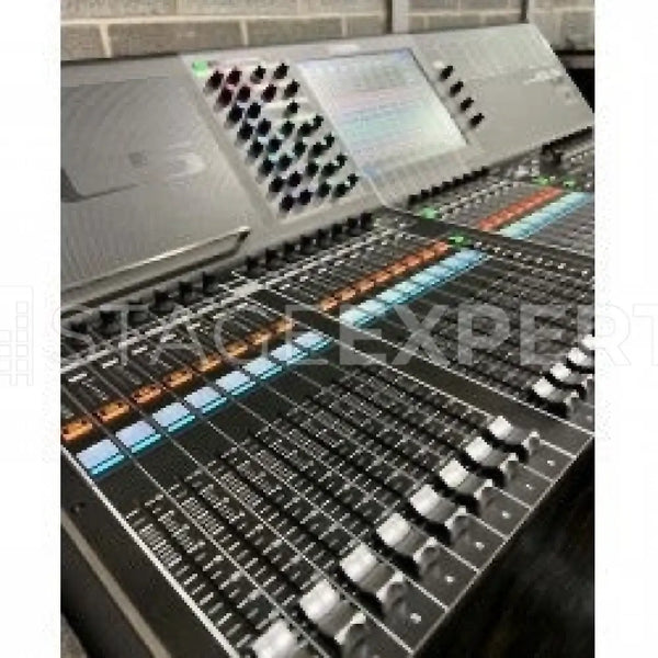 Yamaha CL5 Digital Mixing Console – Without RIO Stagebox