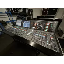 Yamaha RIVAGE PM7 CSD-R7 Digital Console with DSP (No RIO)