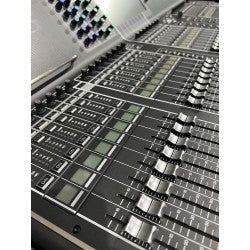 Yamaha CL5 Digital Mixing Console – Without RIO Stagebox