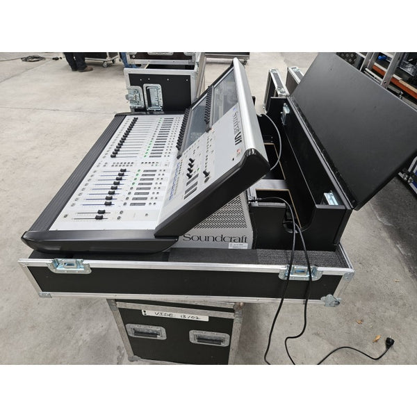 Soundcraft Vi1 Digital Mixing Console + 32/16 Stagebox