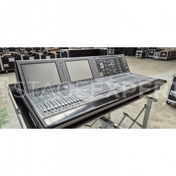 Yamaha RIVAGE PM7 Digital Console with RPIO Stage Rack Bundle