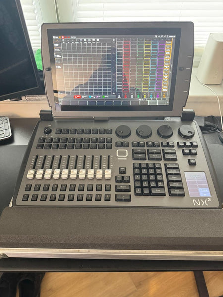 Obsidian NX 2 Lighting Console with Case & Capture Solo
