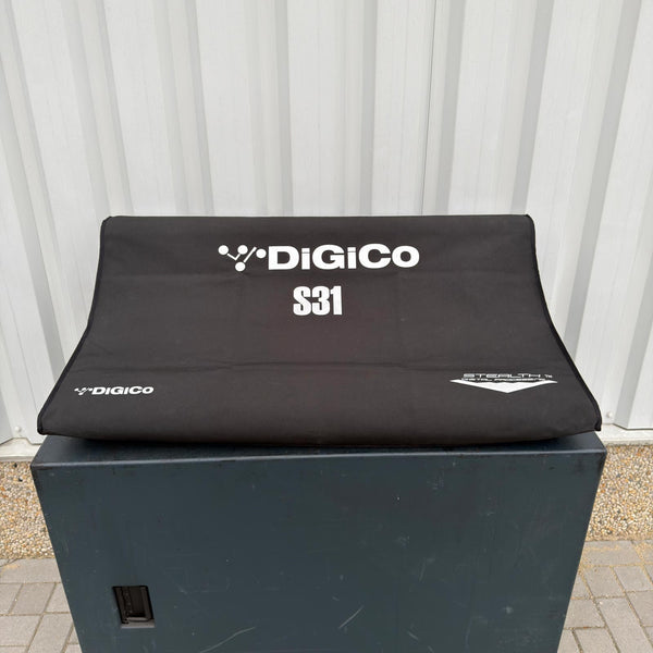 DiGiCo S31+ with D-Rack 32/8 & DMI-MADI-B | 60-channel