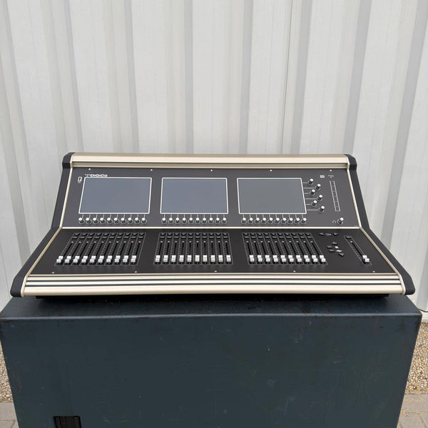 DiGiCo S31+ with D-Rack 32/8 & DMI-MADI-B | 60-channel