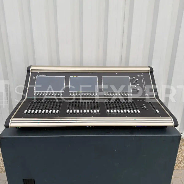 DiGiCo S31+ with D-Rack 32/8 & DMI-MADI – Digital Mixer