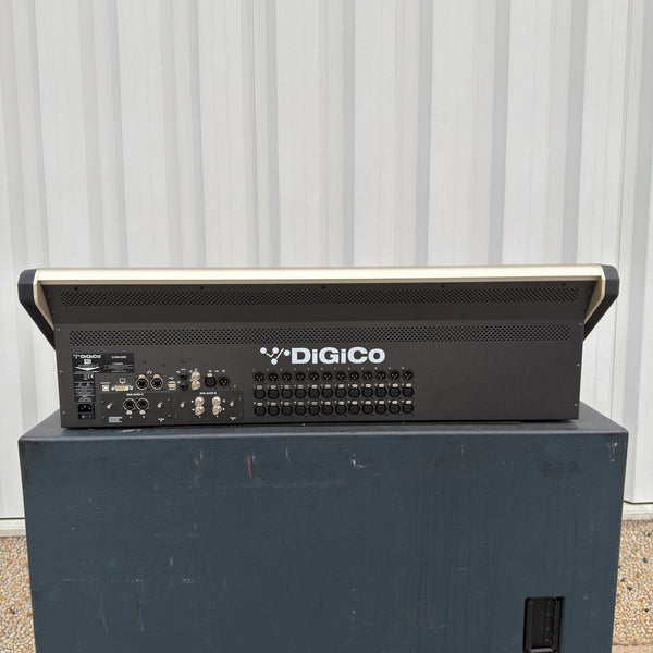DiGiCo S31+ with D-Rack 32/8 & DMI-MADI-B | 60-channel