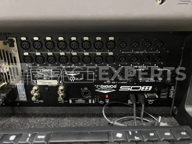 DiGiCo SD11i Digital Mixing Console with Flight Case – Tour Ready