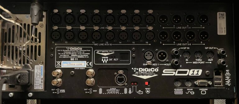 DiGiCo SD11 + D‑Rack Digital Mixing System with Flight Cases