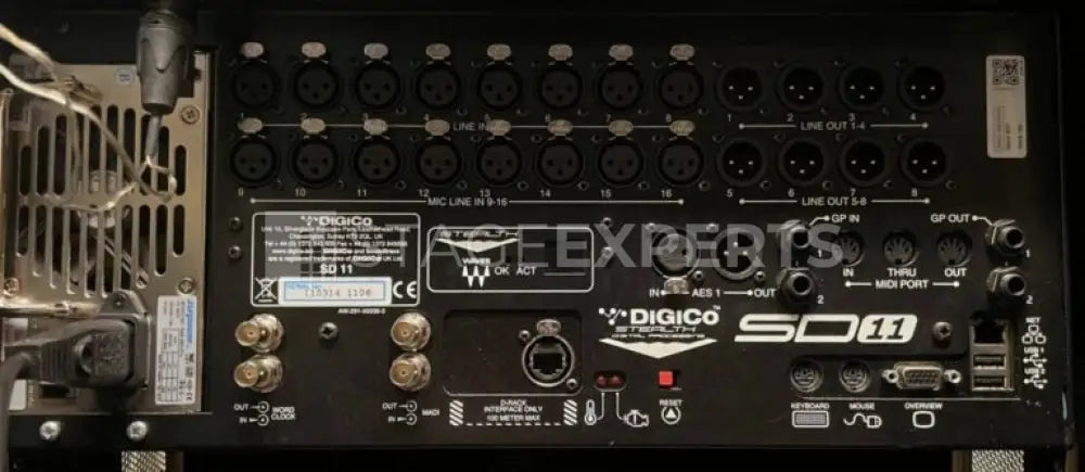 DiGiCo SD11 + D‑Rack System Core 2 with Flight Cases
