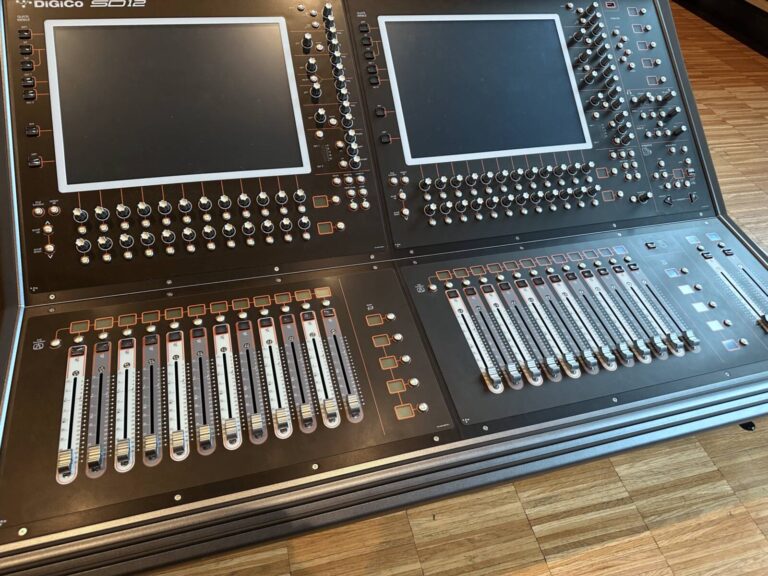 DiGiCo SD12T Digital Mixing Console with Theatre Software