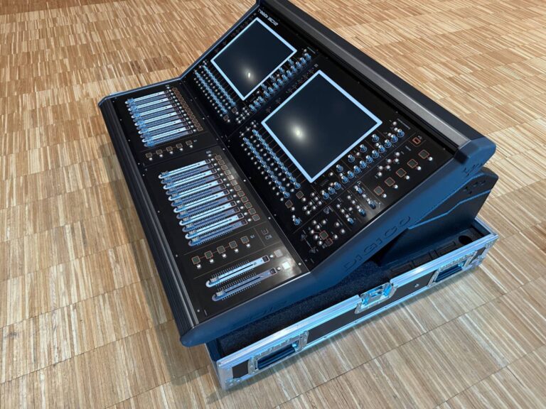 DiGiCo SD12T Digital Mixing Console with Theatre Software