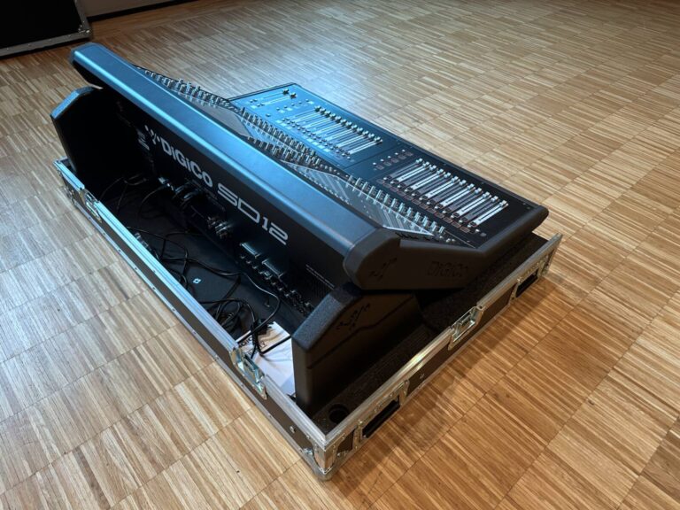 DiGiCo SD12T Digital Mixing Console with Theatre Software