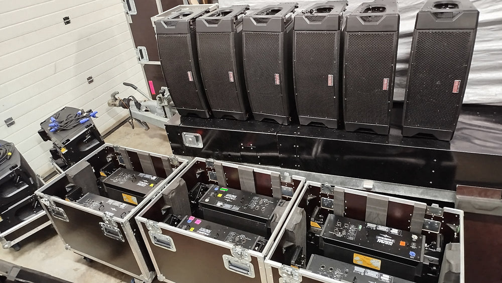 EAW NTL720 Line-array System – 16 Modules with Flybars