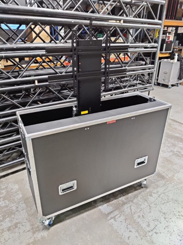 Elevator screen flight case