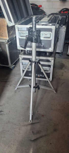 GTD 330 FS Follow Spot Set – 2 Spots, Tripods & Cases