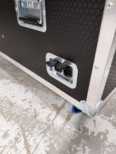 Load image into Gallery viewer, Viiking Case 55″ Lift Screen Case with Remote Control
