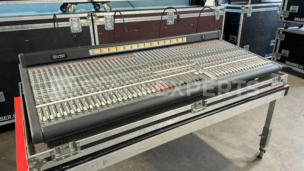 Crest Audio X8 Analogue Mixing Console with Accessories