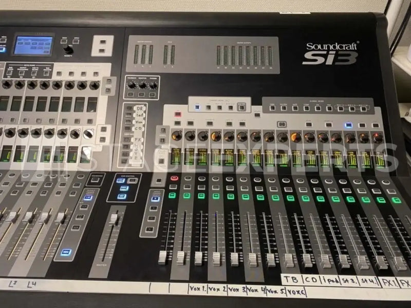 Soundcraft Si3 Digital Mixing Console with Flight Case – Used