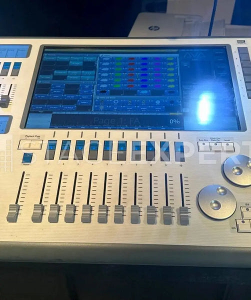Avolites Arena Titan v17 Console Touring Pack with AVOKey