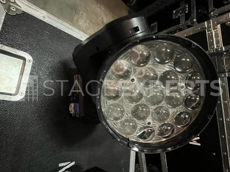Martin MAC Aura – Set of 6 with Case | LED Wash Lights
