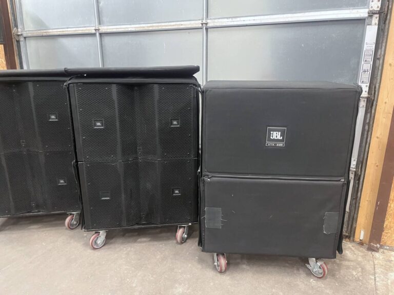 JBL VTX S25 Subwoofers (Pair) with Wheelboard & Covers