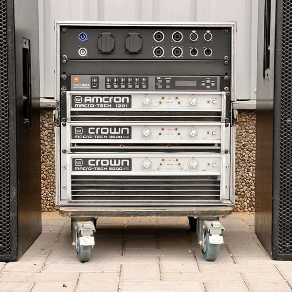 JBL P733/P746 Set with Crown Amplifier Rack – 8‑Box PA