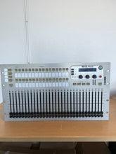 Load image into Gallery viewer, Klark Teknik DN9331 Helix Rapide 31‑Band EQ Controller
