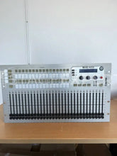 Load image into Gallery viewer, Klark Teknik DN9331 Helix Rapide 31-Band EQ Controller
