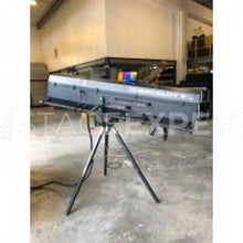Load image into Gallery viewer, Robert Juliat Lancelot 4000W HTI Followspot – Long Throw
