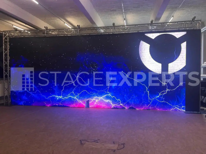 Hisense RNM019 Indoor LED Display 24 m² Rental Package