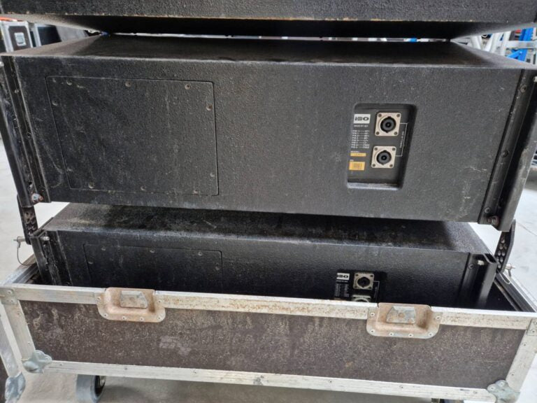 IBO LA-210f Line Array Set – Frames and Flightcases Included