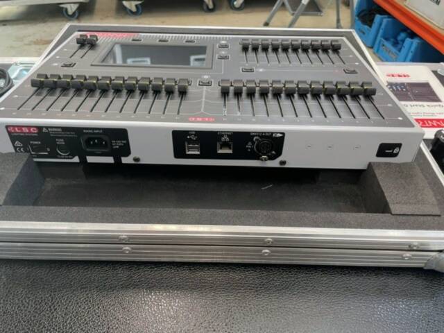 LSC Mantra Lite Lighting Console, Flight Case Included
