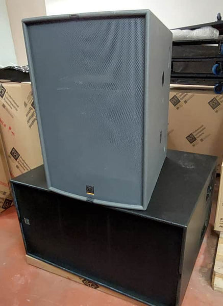 Martin Audio W8C + WSX set – 3-way tops with horn sub