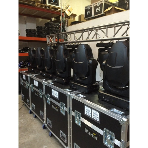 Martin MAC Quantum Profile pair – moving heads in case