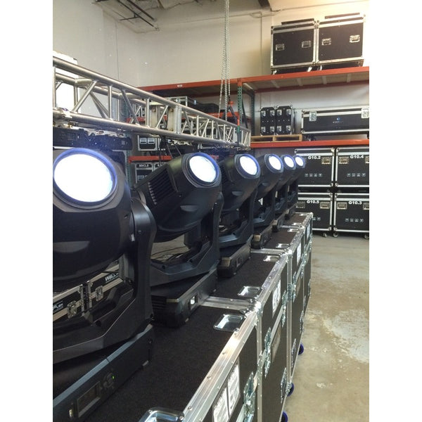 Martin MAC Quantum Profile pair – moving heads in case