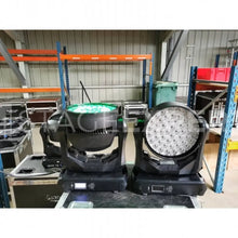 Load image into Gallery viewer, Martin MAC Quantum Wash – Pair with Flight Case | Stage Experts
