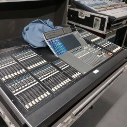 Yamaha M7CL-48 Digital Mixing Desk – 48ch, 16 Mix, 8 Matrix